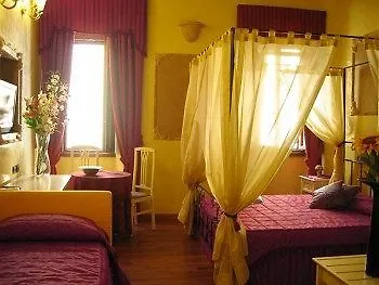 Oda ve Kahvaltı Sweet Dream Trevi Roma