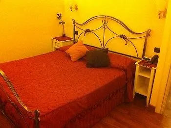 Oda ve Kahvaltı Sweet Dream Trevi 4*