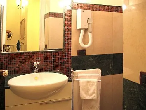 Sweet Dream Trevi Oda ve Kahvaltı 4*